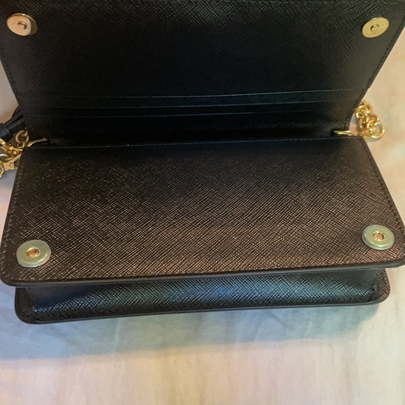 ❌SOLD❌ Prada Classic Wallet on Chain Black - Picture 8 of 16